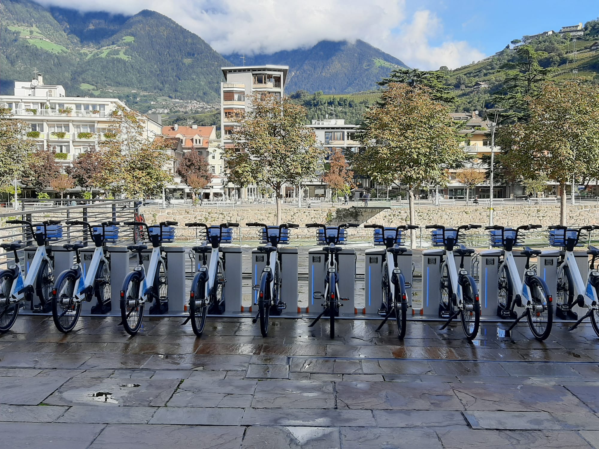 Al momento stai visualizzando Visitare Merano in ebike. Prezzi, sconti e luoghi